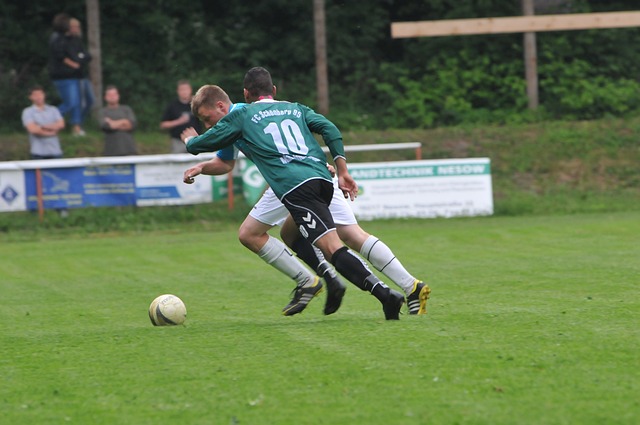 第二十六次全国爱耳日宣传教育活动主题为“健康聆听 无碍沟通”.